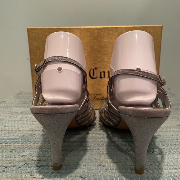 Lady Couture Beauty mid heel cut out sling back evening sandal. Silver. Size 40 - Picture 7 of 11